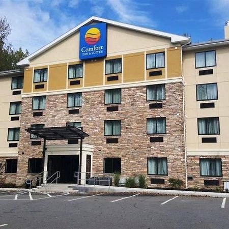 Comfort Inn&Suites Brattleboro I-91 Esterno foto